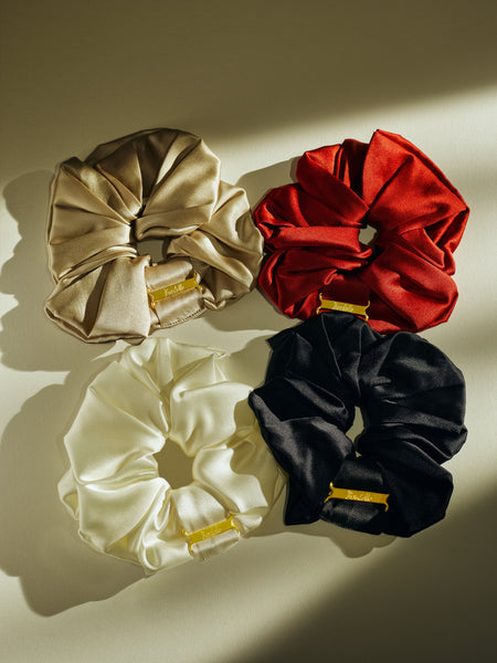 OVERSIZED SCRUNCHIE THE THRONE ROOM main image 1